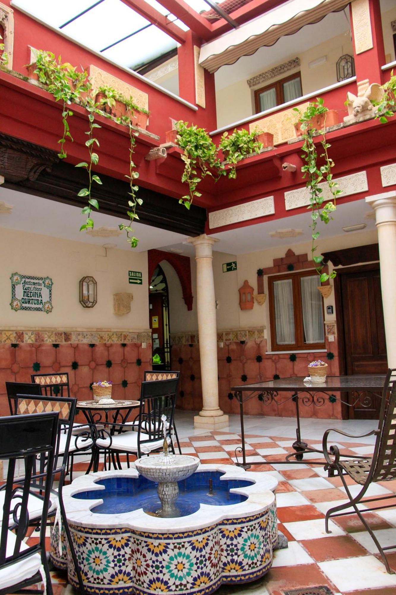 Apartamentos Medina Qurtuba Кордоба Екстериор снимка